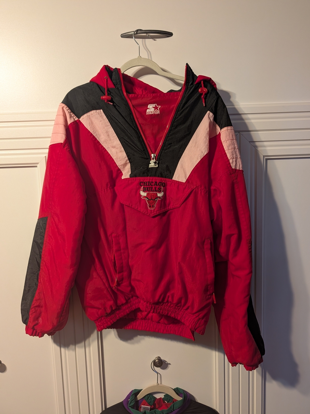 Vintage 90s Youth Chicago Bulls Starter Jacket- Size XL